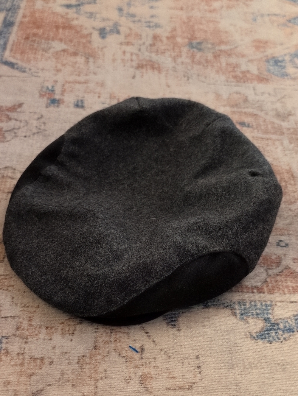 Weatherproof Men's Charcoal Gray Flat Cap with Black Trim